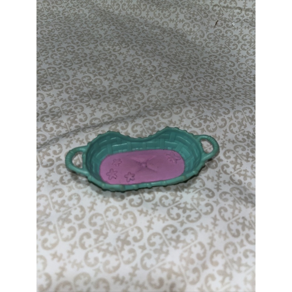 Littlest Pet Shop Green Pink  Bed Basket for Cat Dog Accessory Authentic‎